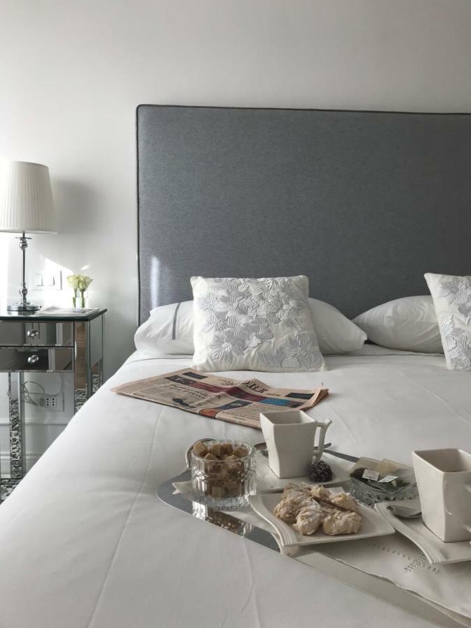 The Golden Tree Apartment ฟลอเรนซ์ ภายนอก รูปภาพ